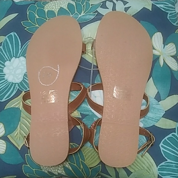 NWOT Coconuts by Matisse Beaded Sandals - Picture 6 of 6